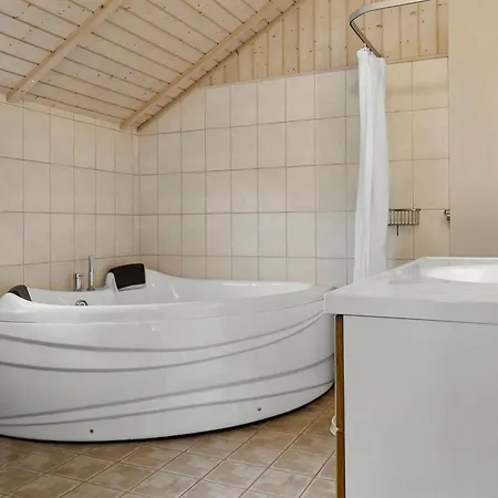 Alexi - 300m From The Sea By Interhome Дом отдыха