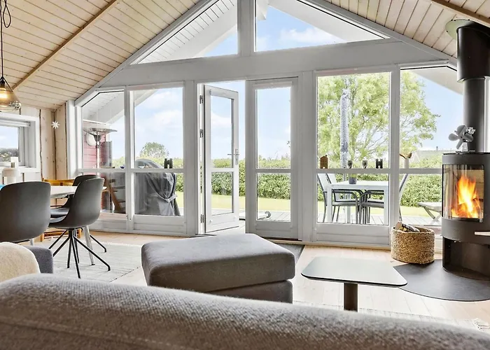 Alexi - 300m From The Sea By Interhome *